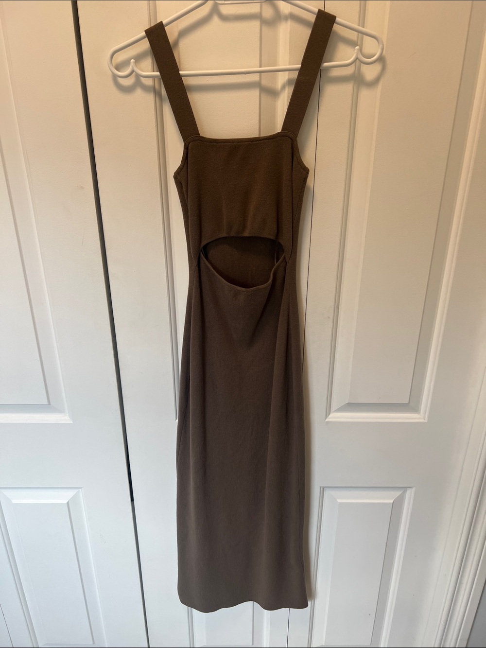 Dynamite Cut Out Knit MIDI Dress